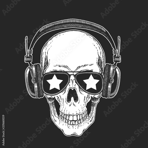 Cool rock star skull wearing disco glasses. Retro music festival. Heavy metall emblem for concert, party, banner, t-shirt