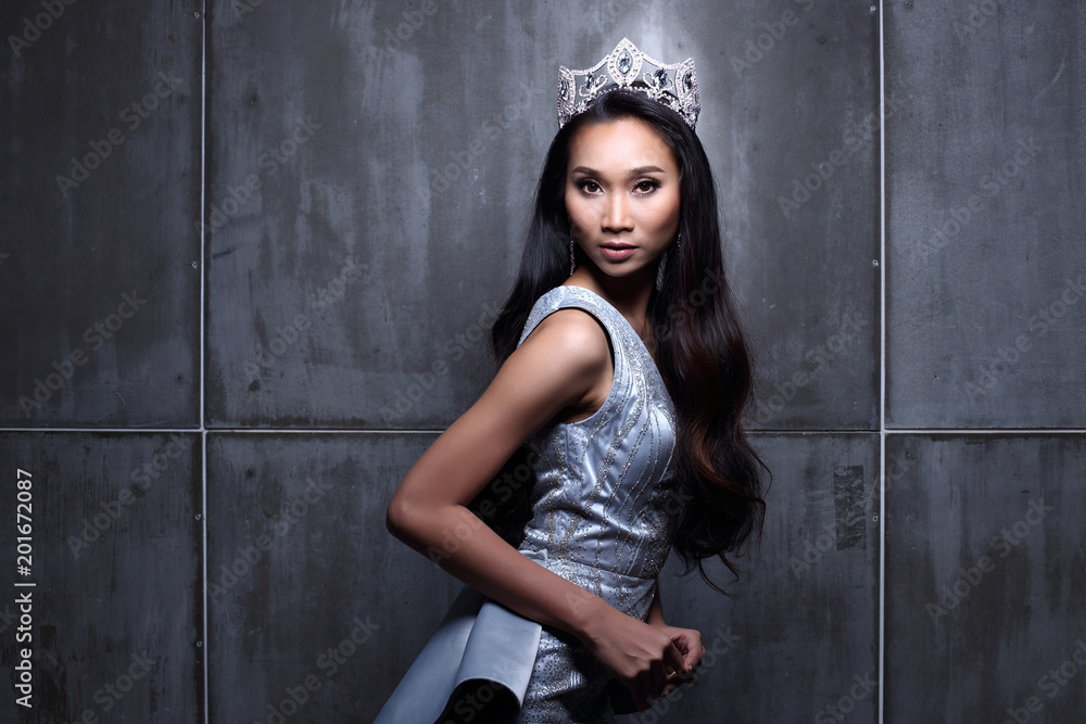 Fototapeta premium Miss Pageant Contest in Evening Ball Gown dress with Diamond Crown