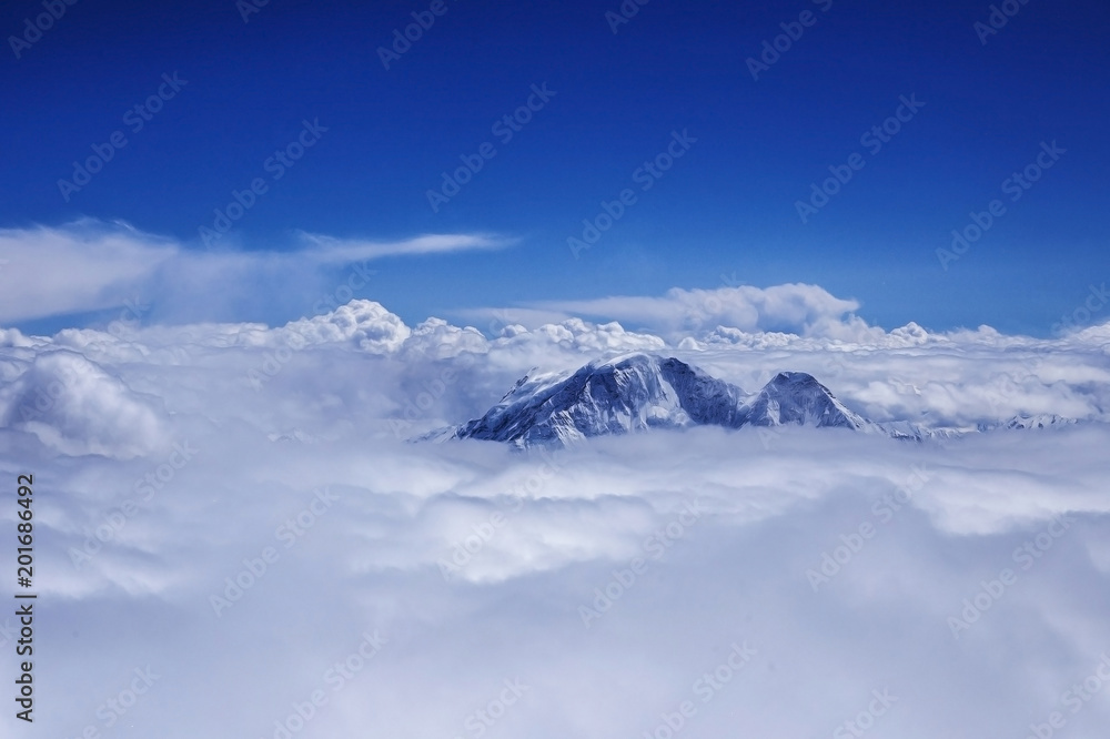  mountain in the clouds