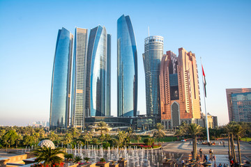 Fotobehang Abu Dhabi Stadszicht Abu Dhabi Verenigde Emiraten  © Bojan