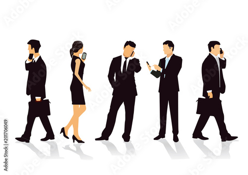 Gruppe von Personen mit Mobiltelefon