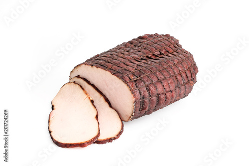 Szynka wędzona na białym tle