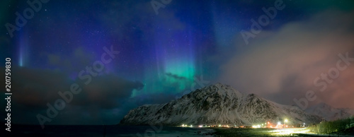 Northern lights in Norway © luchschenF