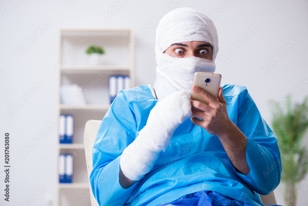 Man With Multiple Injuries Man suffering from multiple broken bones and fractures Stock Photo ...