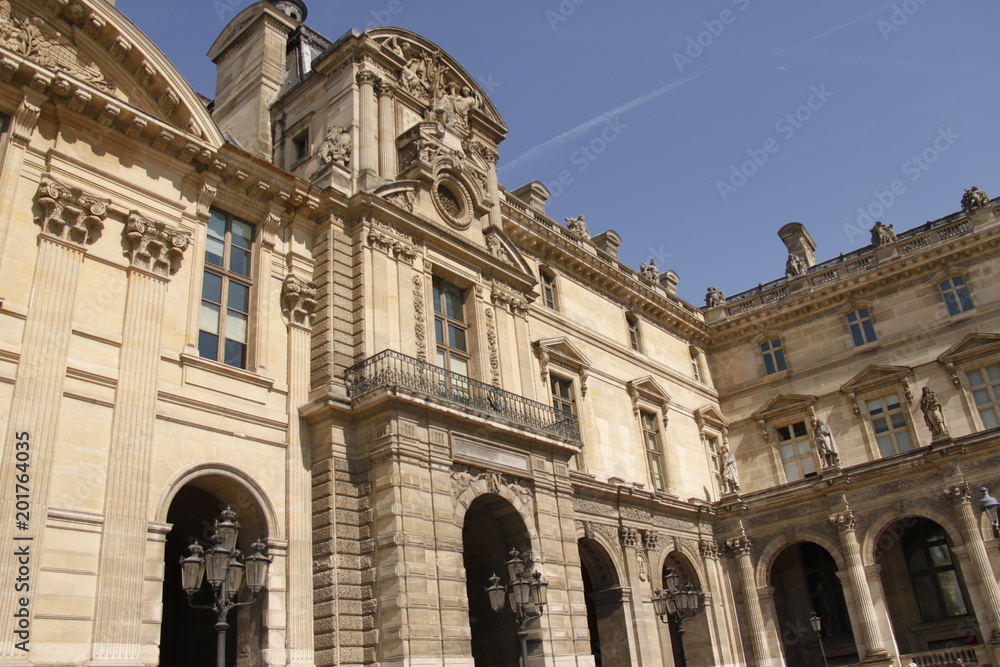 Obraz premium Musée du Louvre à Paris