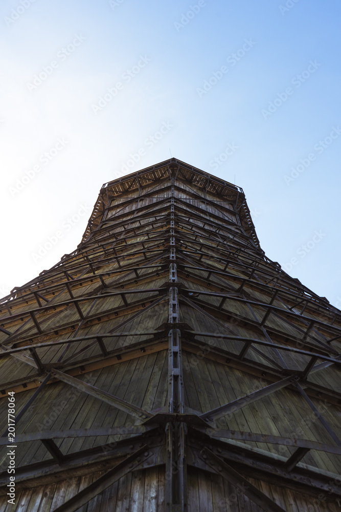 Obraz premium Old wooden cooling tower