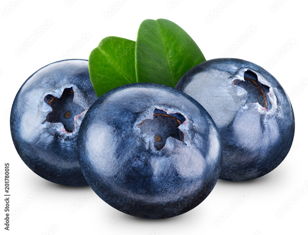 Obraz premium Blueberries isolated on white