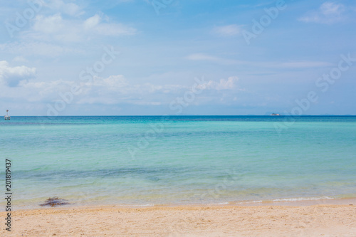 Tropical island with sandy beach © Smile