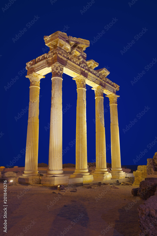 Fototapeta premium Old ruins in Side, Turkey at sunset