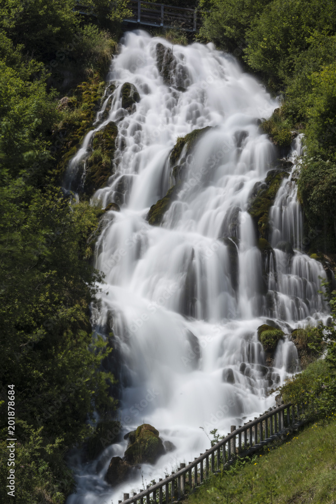Fototapeta premium Cascata del Rio Bianco