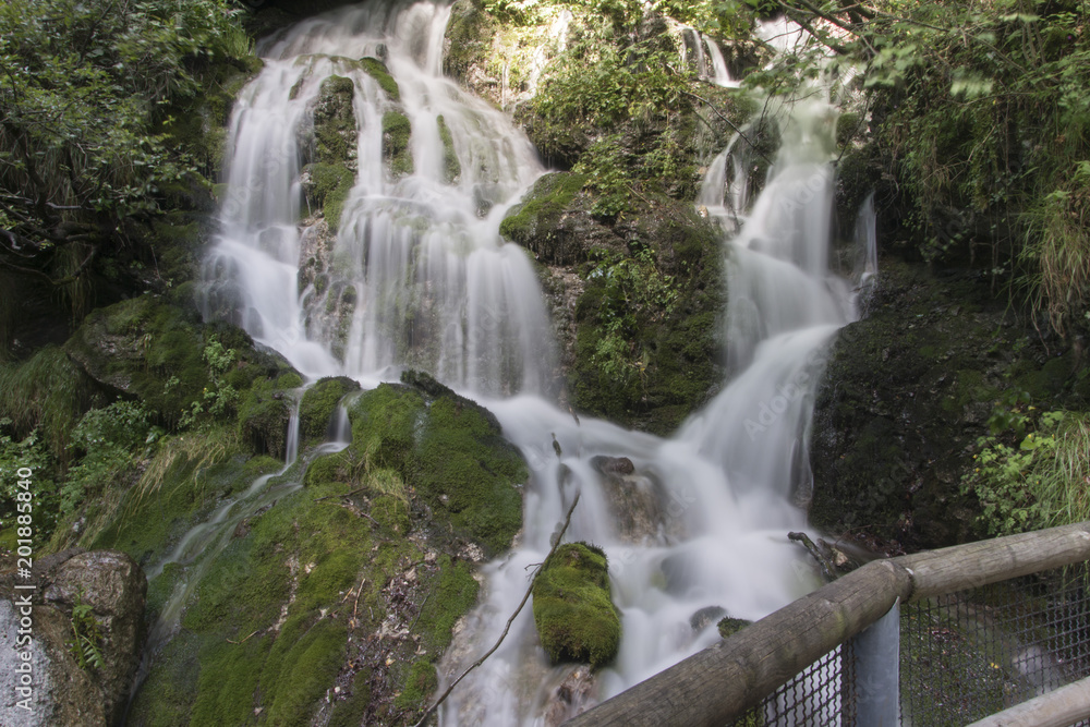 Fototapeta premium Cascate del Rio Bianco