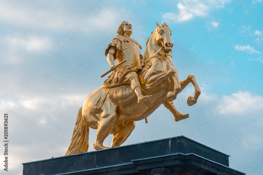 Fototapeta premium Golden Rider, Dresden (germany)