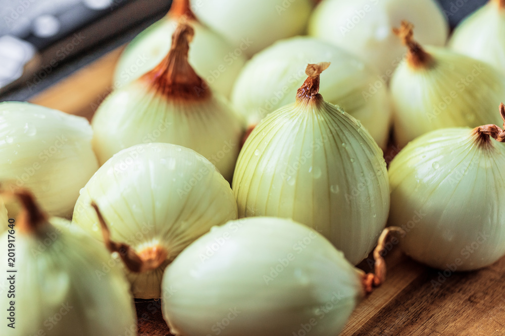 Obraz premium Frische weiße Zwiebel