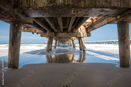 Under the bridge © Alexandre