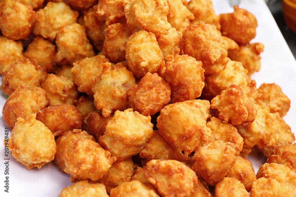 Fried chicken nuggets with sauce is delicious Fried chicken nuggets with sauce is delicious