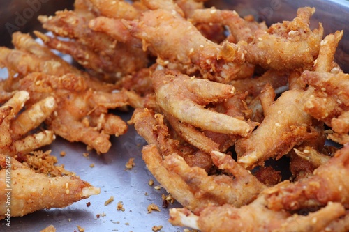 Fried chicken feet is delicious in the market