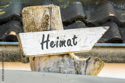 Schild 247 - Heimat photo