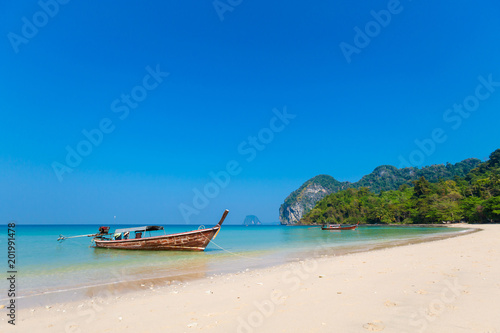 Tropical landscape of Koh Mook © sitriel