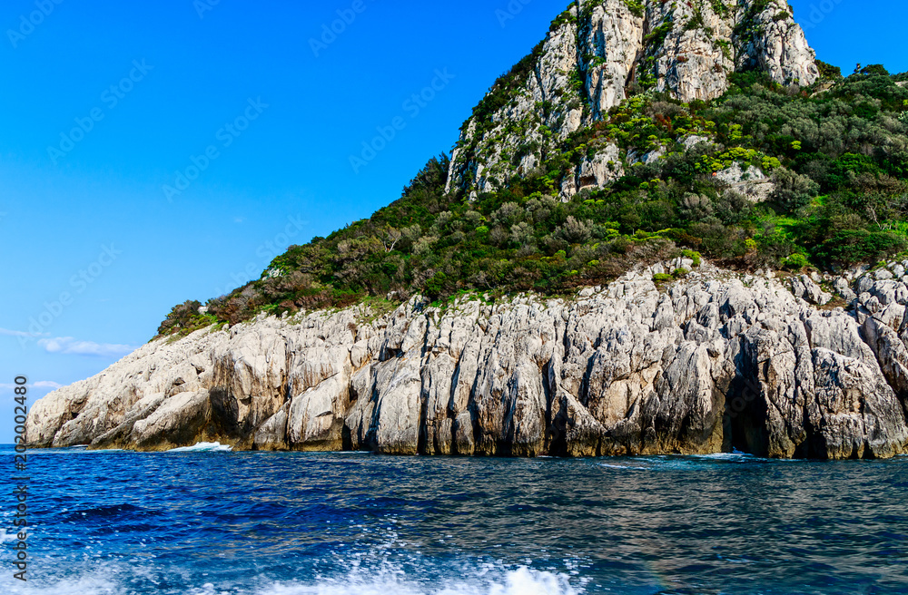 Szenische Faraglioni-Felsen, Capri, Italien