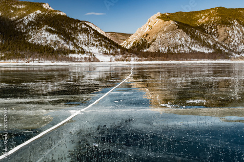 Jezioro Bajkał zimą, Syberia, Rosja