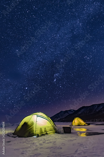 Biwak pod gwiazdami, Jezioro Bajkał, Rosja