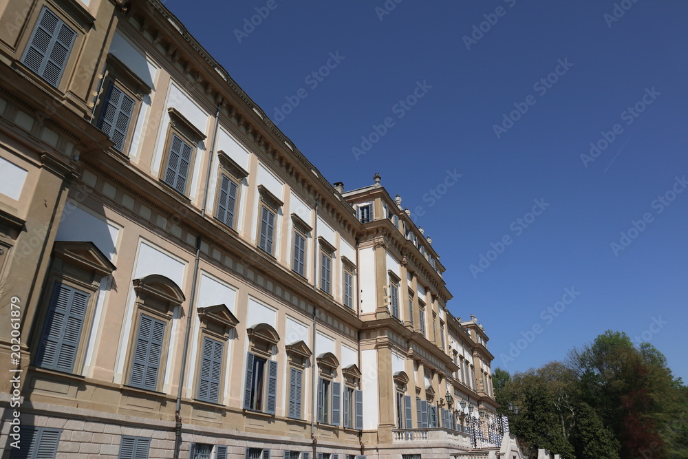 Royal palace , Monza