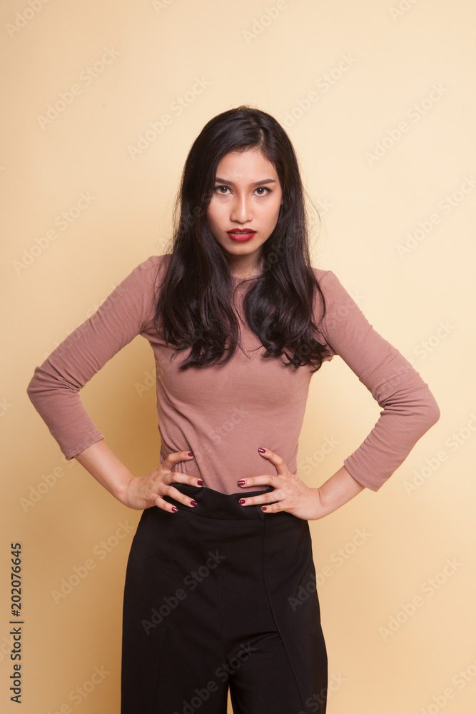 Obraz premium Portrait of beautiful young Asian woman.