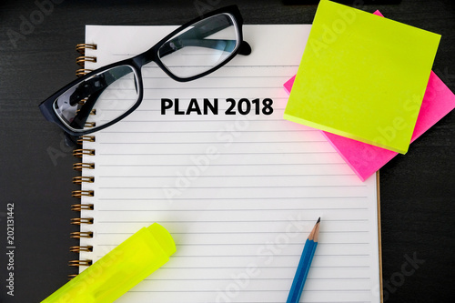 Plan 2018 Notebook business team meeting with an Plan 2018