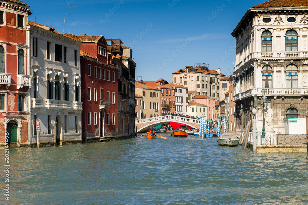 Fototapeta premium Venice, a city in northeastern Italy, is renowned for its intricate waterways and rich history. Known as 