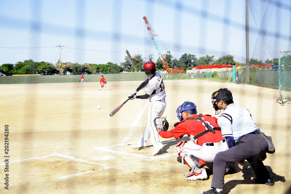 Fototapeta premium I play games at the baseball club.