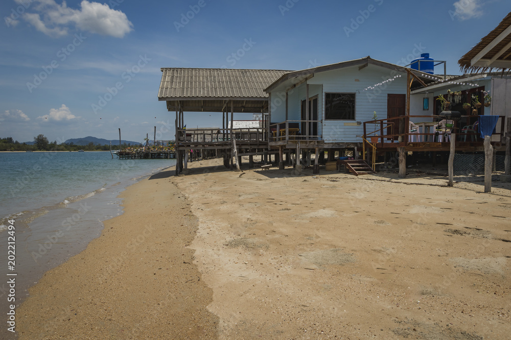 Koh Lanta beach house