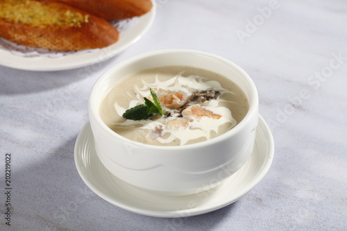 mushroom shrimp cream soup