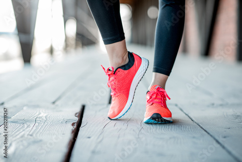 Quadro em tela Standing in running shoes
