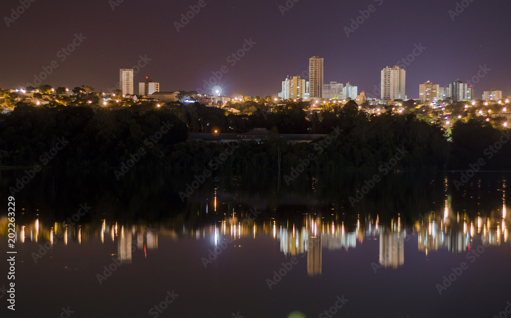 Fototapeta premium City water reflex 