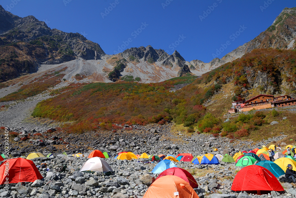 Tent Camping Site In Karasawa Curl Kamikochi 秋の涸沢カールのテント村 上高地 Stock Photo Adobe Stock