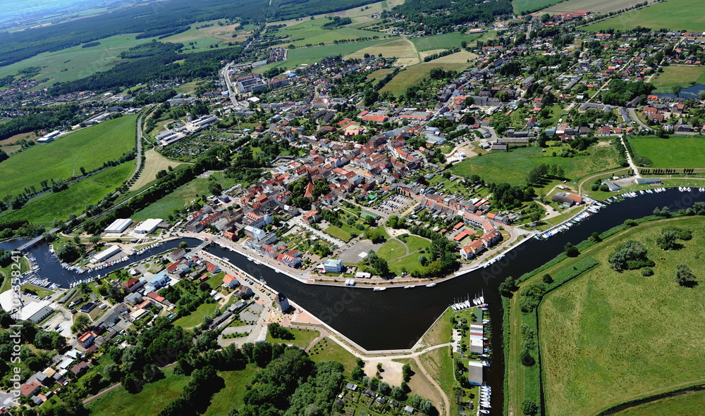 Seebad Ueckerm nde Altstadt Mit Stadthafen Und Wendebecken Stock Photo seebad-ueckerm-nde-altstadt-mit-stadthafen-und-wendebecken-stock-photo