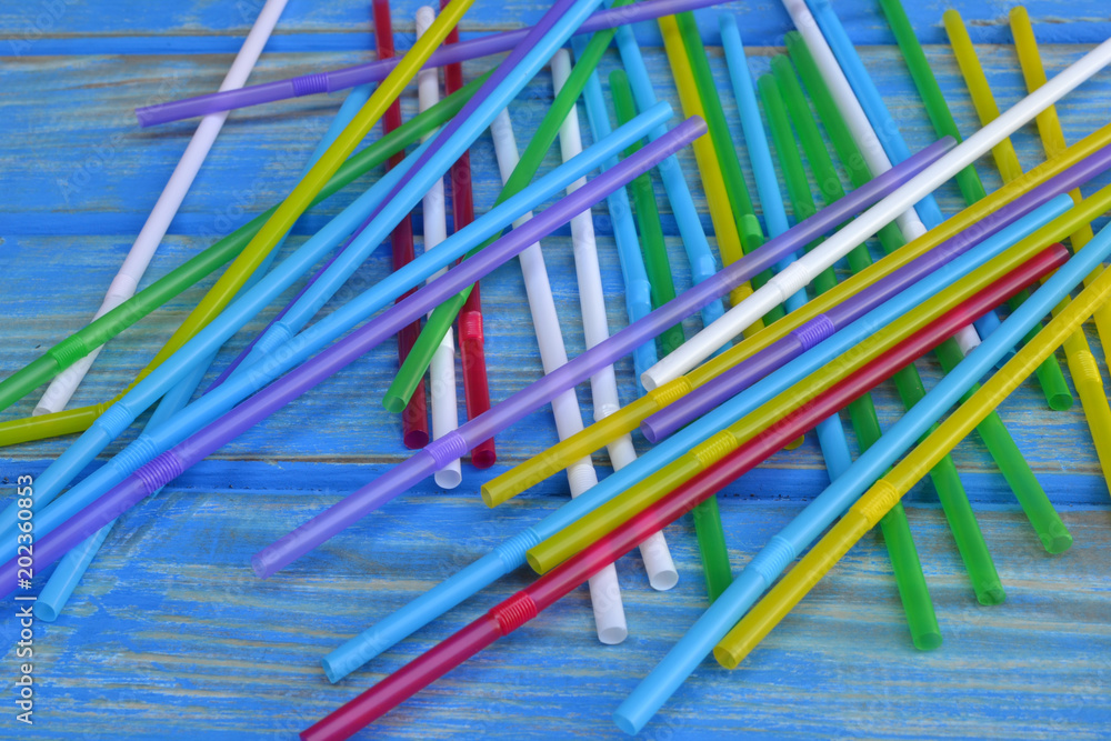 Multicolored straws for cocktails.