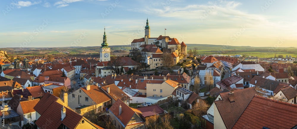 Φωτογραφία Mikulov Castle is in the town of Mikulov in South Moravia, Czech Republic