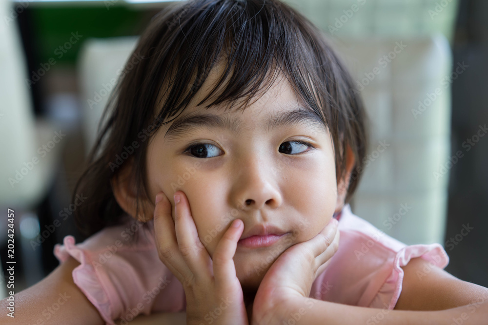 Asian Kids cute little girl Sad