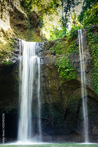 Fototapeta Naklejka Na Ścianę i Meble -  Waterfall in Bali, Indonesia