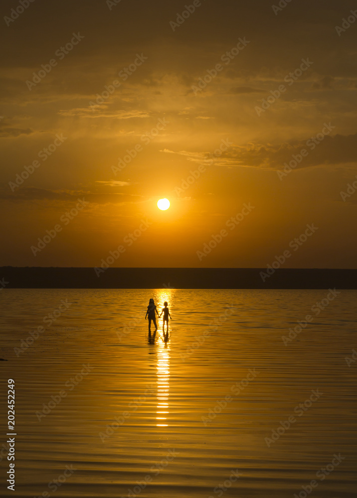 Little girls Silhouette