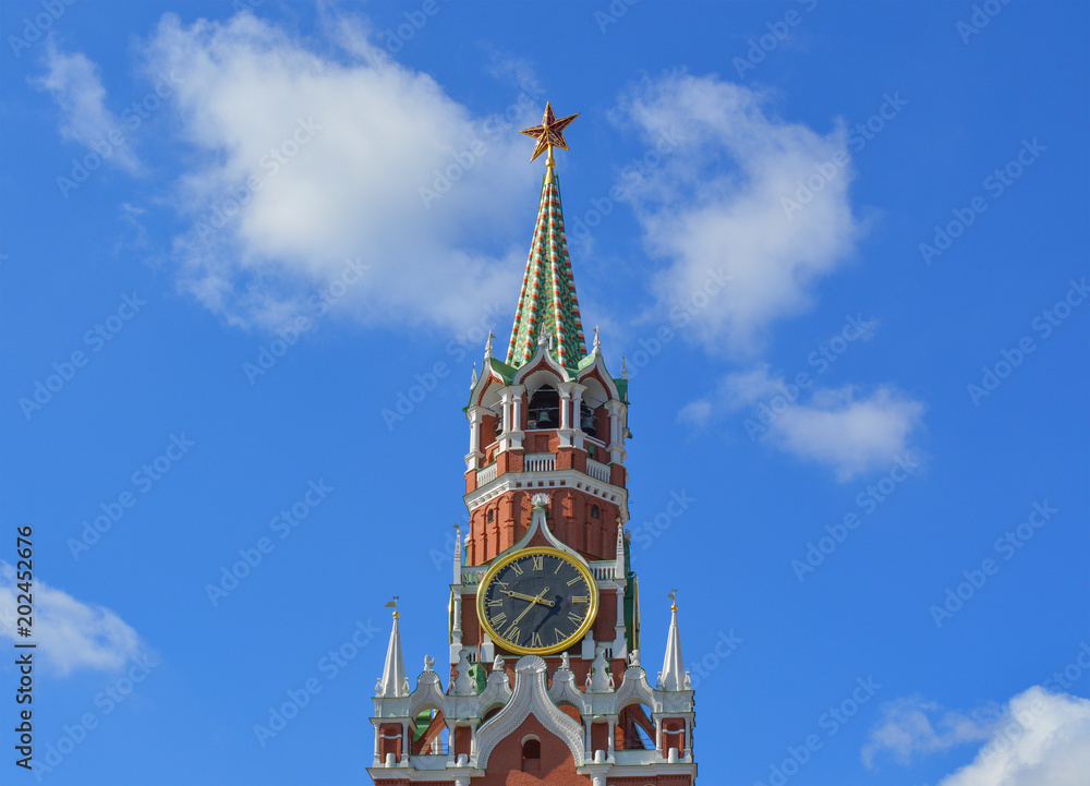 Φωτογραφία Spasskaya tower with Kremlin clock, symbol of Moscow and famous architectural la