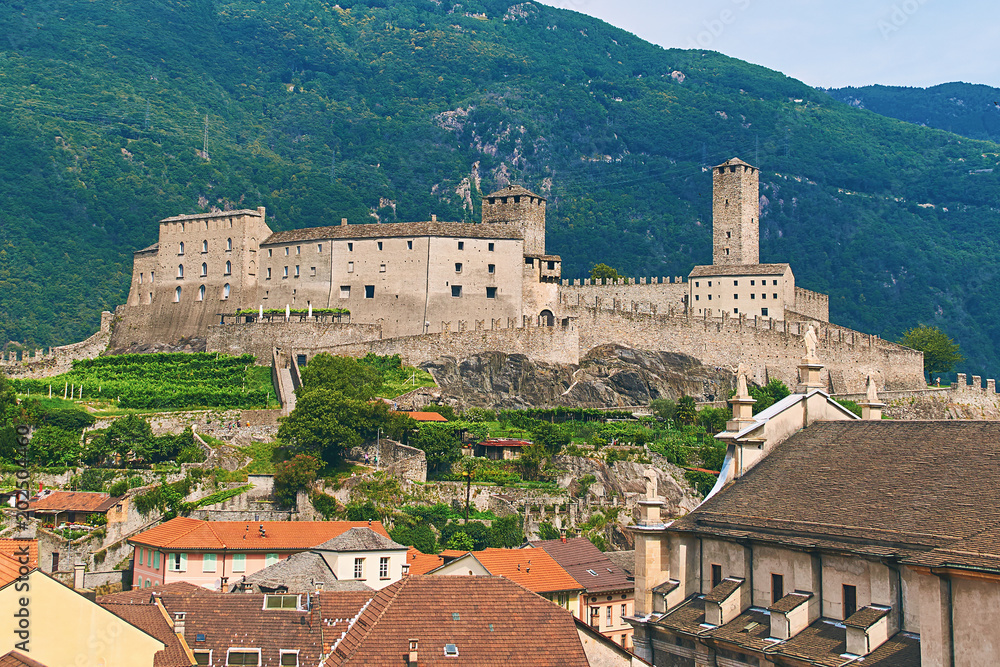 Φωτογραφία View of beautiful ancient city of Bellinzona in Switzerland with Castelgrande ca