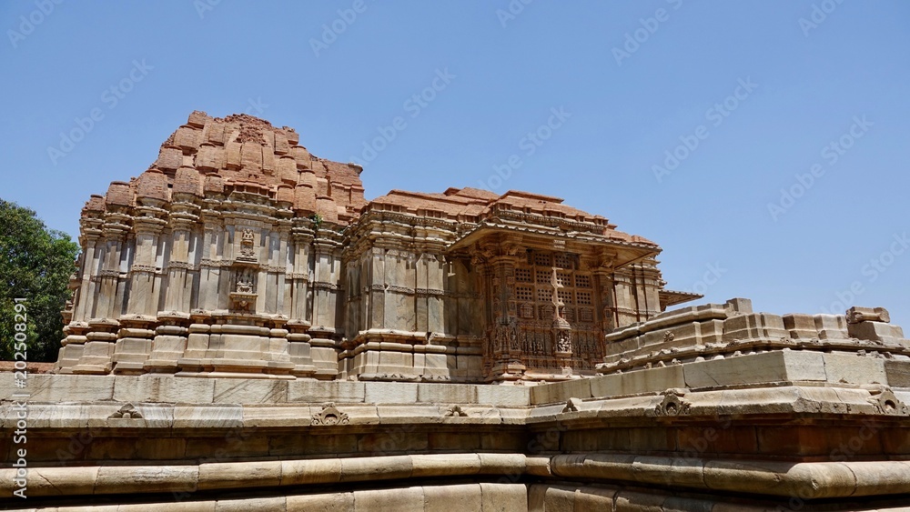 Fototapeta premium Sahastra Bahu Temple bei Nagada in Rajasthan, Indien