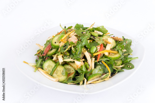 oriental chicken fresh salad bowl