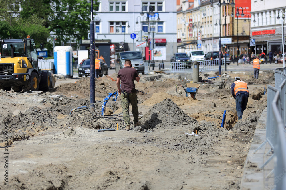 Prace ziemne w centrum miasta Opole, wykopy budowlane. Prace ziemne w centrum miasta Opole, wykopy budowlane.