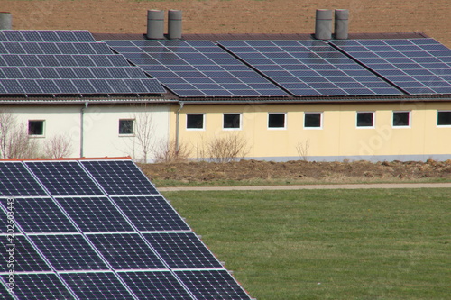 Solarzellen auf Dach