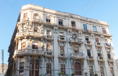 Old building waiting for its restoration in Old Havana. Cuba