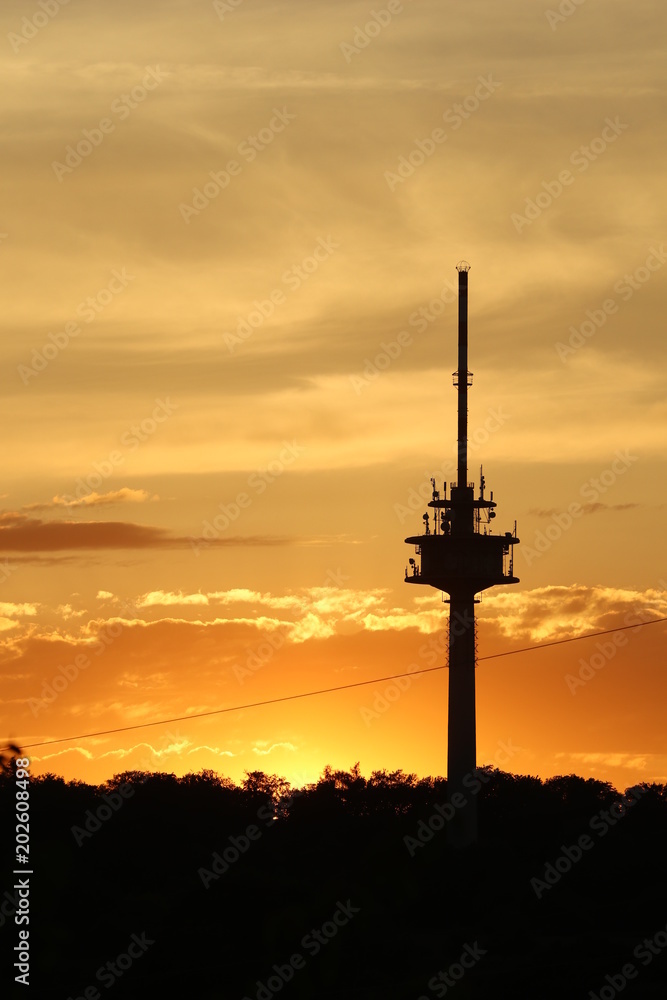 Obraz premium Funkturm am Abend