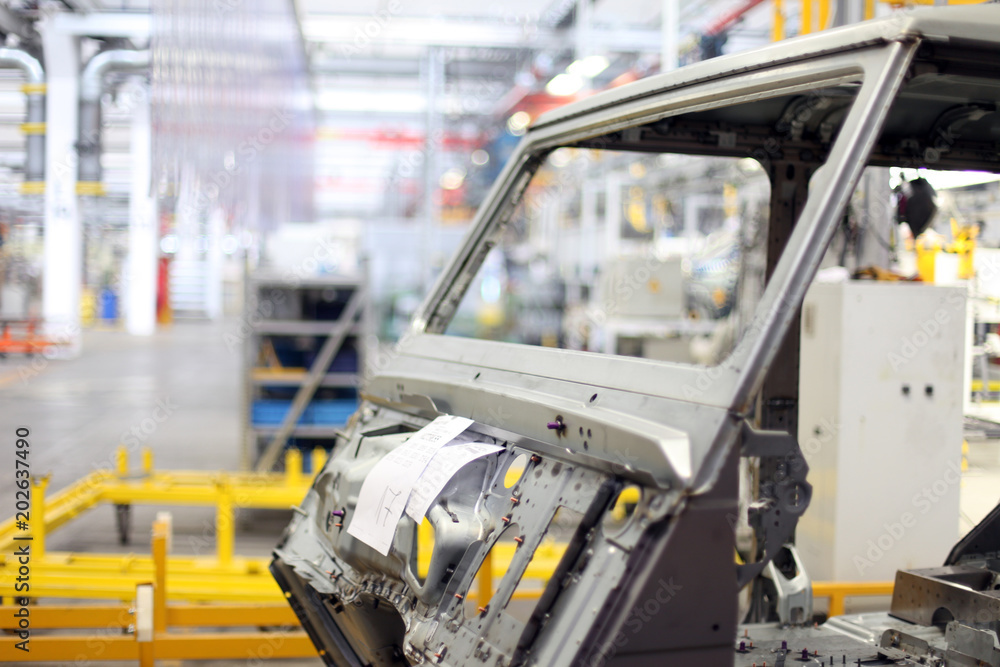 Geländewagen Produktion in der Fabrik